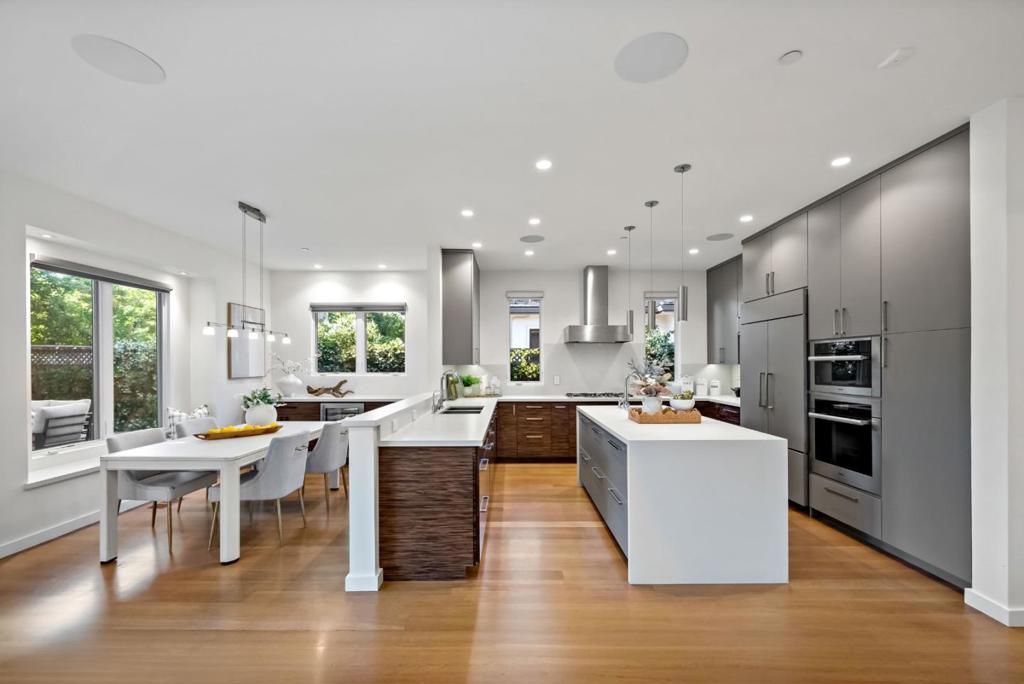 Image 21 of property listing at 1534 Wessex Avenue, Los Altos, CA 94024