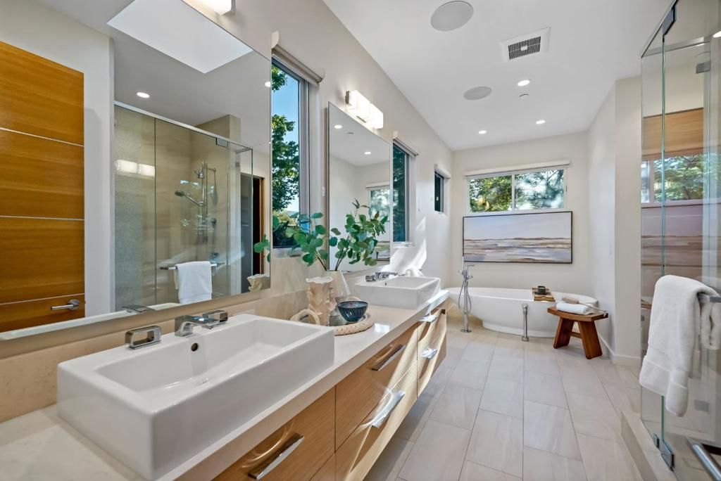 Image 29 of property listing at 1534 Wessex Avenue, Los Altos, CA 94024