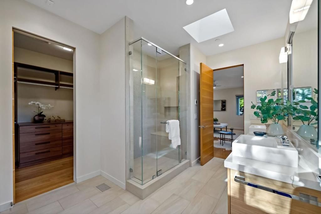 Image 31 of property listing at 1534 Wessex Avenue, Los Altos, CA 94024