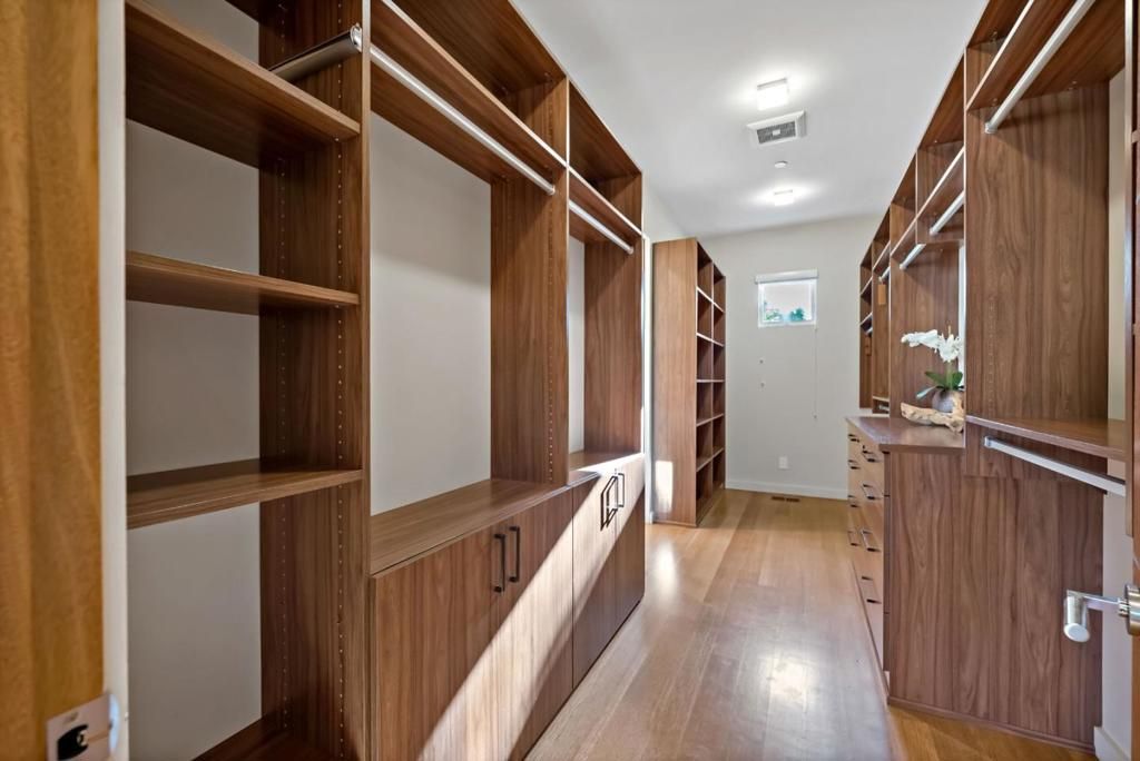 Image 32 of property listing at 1534 Wessex Avenue, Los Altos, CA 94024