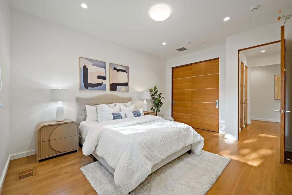 Image 35 of property listing at 1534 Wessex Avenue, Los Altos, CA 94024