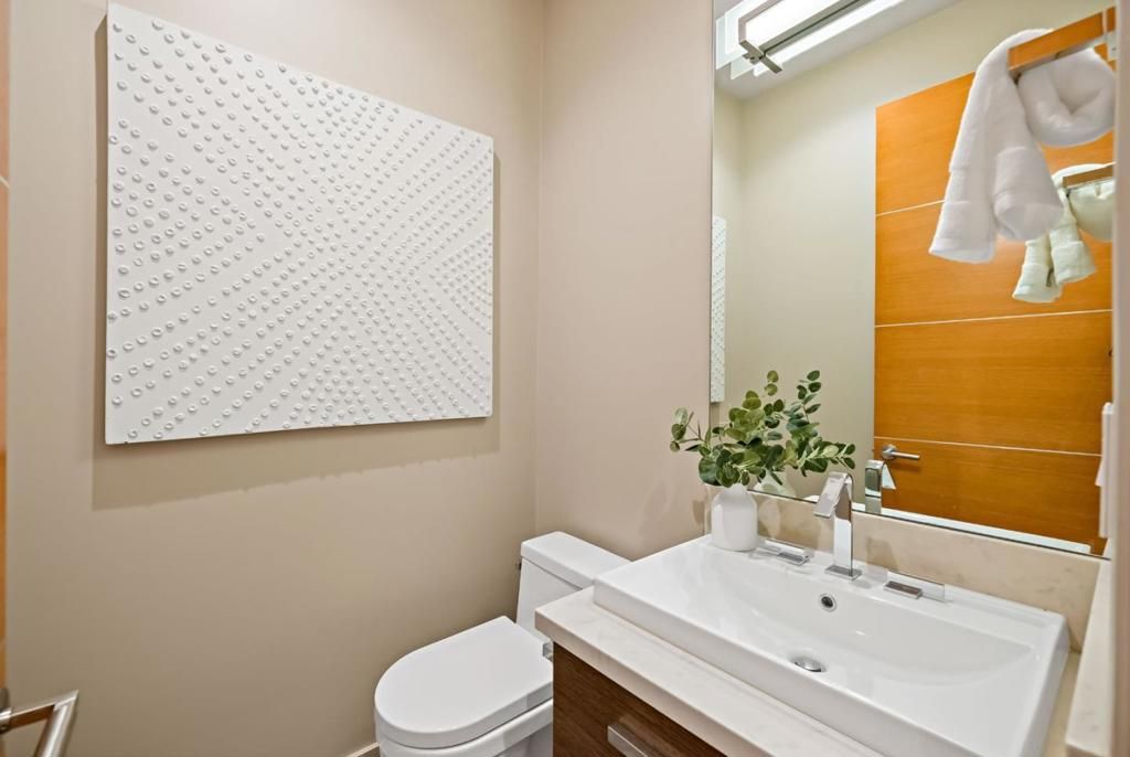Image 39 of property listing at 1534 Wessex Avenue, Los Altos, CA 94024