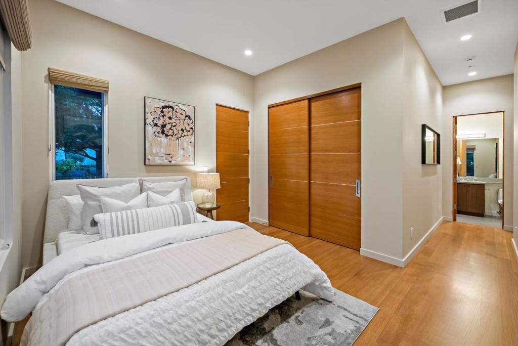 Image 41 of property listing at 1534 Wessex Avenue, Los Altos, CA 94024