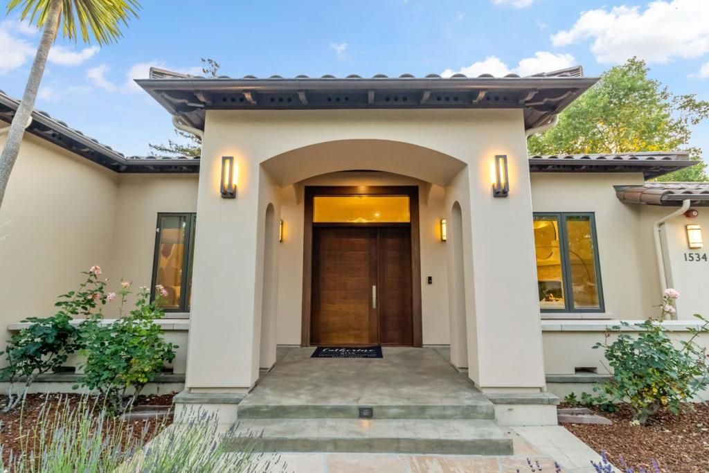 Image 6 of property listing at 1534 Wessex Avenue, Los Altos, CA 94024