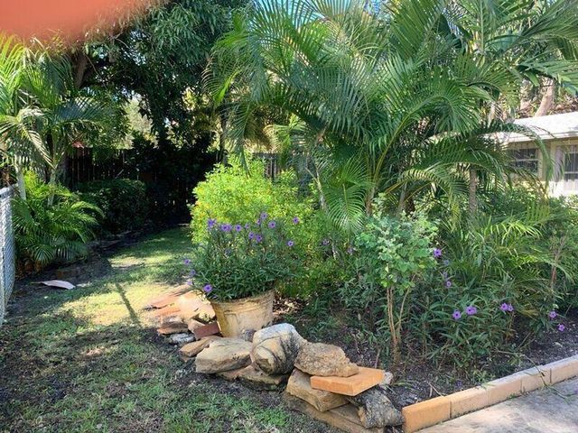215 S OCEAN BREEZE, Lake Worth Beach, FL 33460