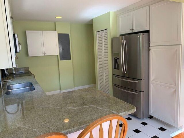 215 S OCEAN BREEZE, Lake Worth Beach, FL 33460