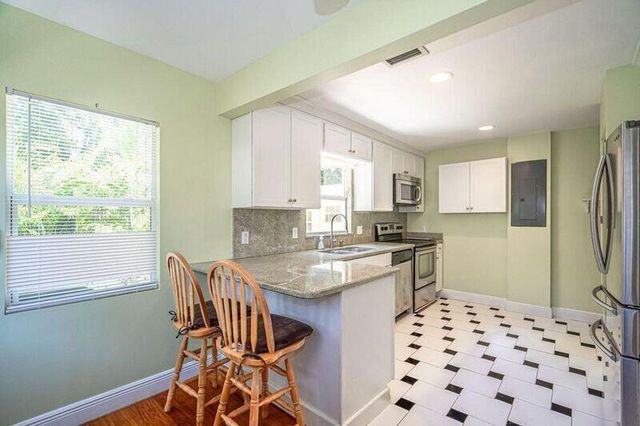 215 S OCEAN BREEZE, Lake Worth Beach, FL 33460