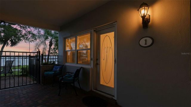 1101 VICTORIA DRIVE 1, Dunedin, FL 34698