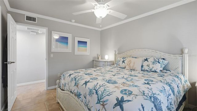1101 VICTORIA DRIVE 1, Dunedin, FL 34698