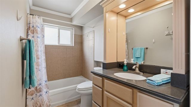1101 VICTORIA DRIVE 1, Dunedin, FL 34698