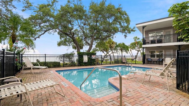 1101 VICTORIA DRIVE 1, Dunedin, FL 34698