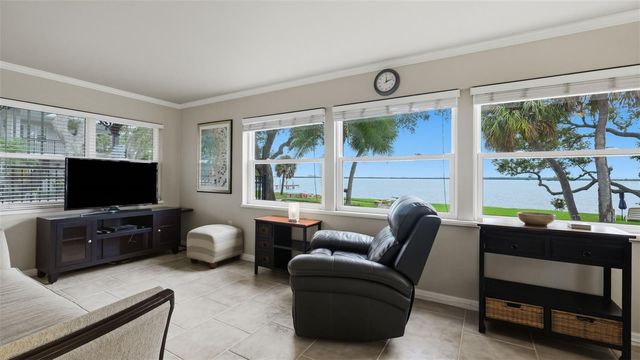 1101 VICTORIA DRIVE 1, Dunedin, FL 34698