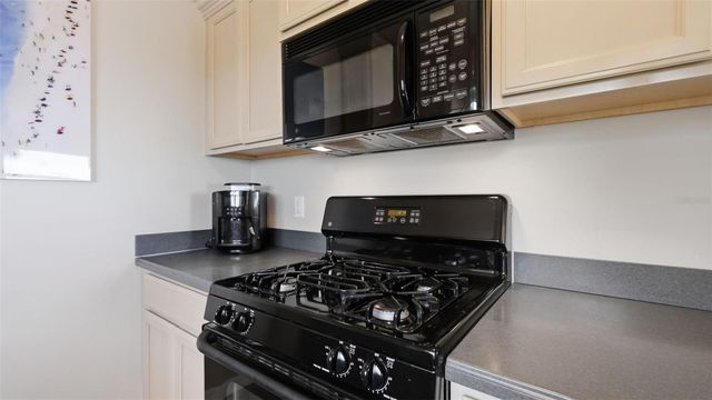 1101 VICTORIA DRIVE 1, Dunedin, FL 34698