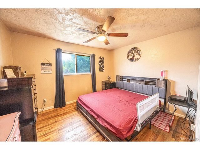 1220 Hartford St, Colorado Springs, CO 80906