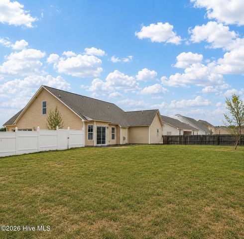 505 Collinwood Drive, Raeford, NC 28376