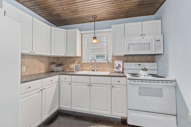 257 Clarence, Wichita, KS 67203