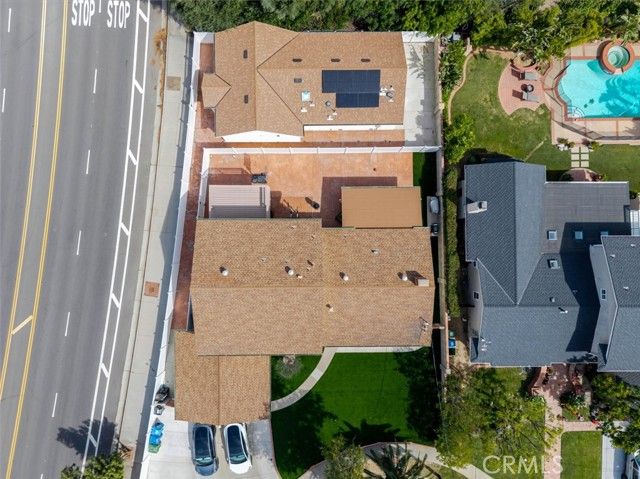 7570 Chaminade Avenue, Canoga Park (los Angeles), CA 91304