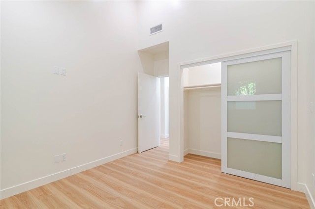 7570 Chaminade Avenue, Canoga Park (los Angeles), CA 91304