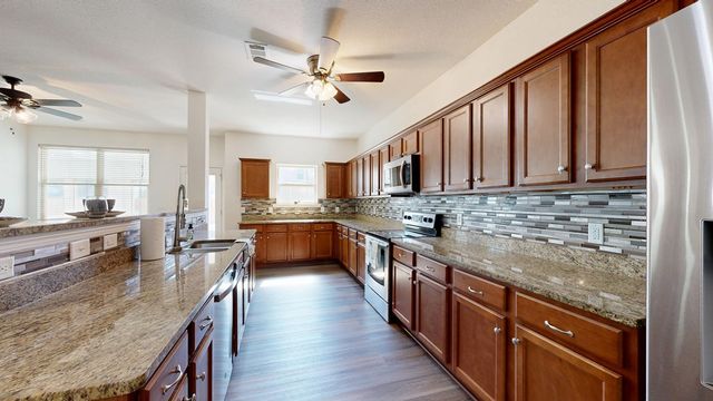 323 Haywood Drive, Kathleen, GA 31047