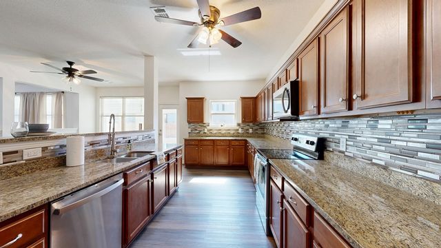 323 Haywood Drive, Kathleen, GA 31047