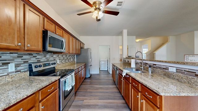 323 Haywood Drive, Kathleen, GA 31047