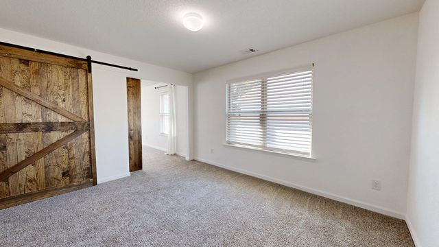 323 Haywood Drive, Kathleen, GA 31047