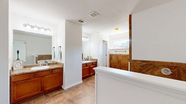 323 Haywood Drive, Kathleen, GA 31047