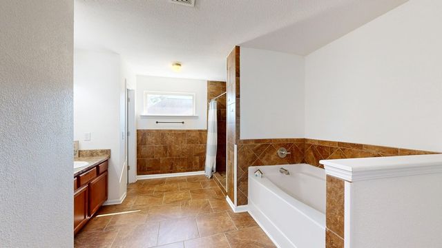 323 Haywood Drive, Kathleen, GA 31047