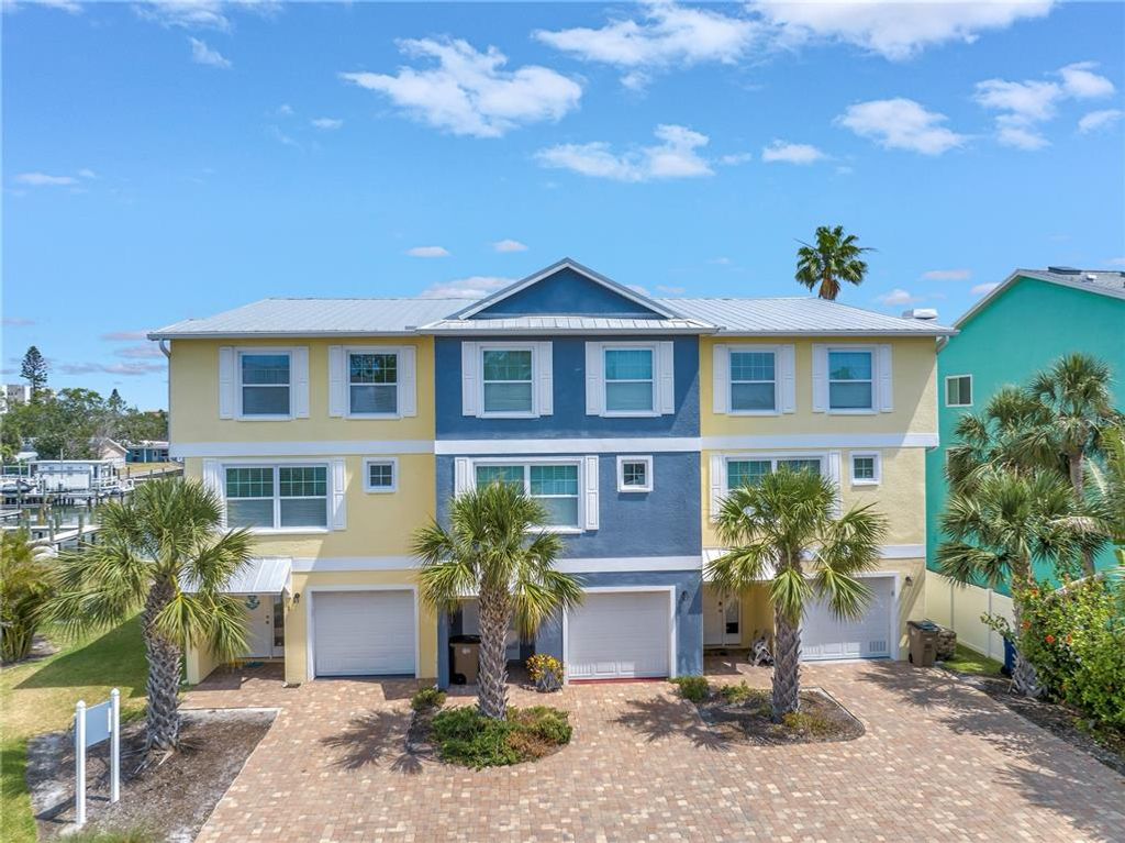100 WINDRUSH BOULEVARD 1, Indian Rocks Beach, FL 33785