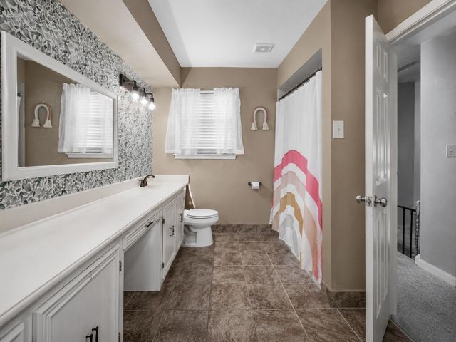 2815 Woodland Grove Drive, Houston, TX 77339