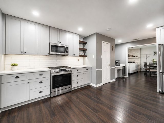2815 Woodland Grove Drive, Houston, TX 77339