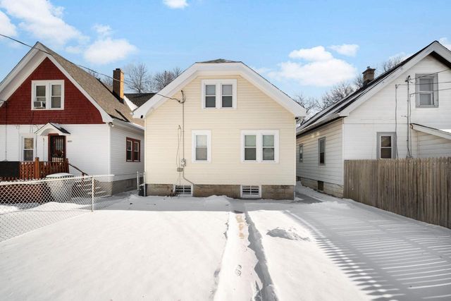 4631 N 37th STREET, Milwaukee, WI 53209