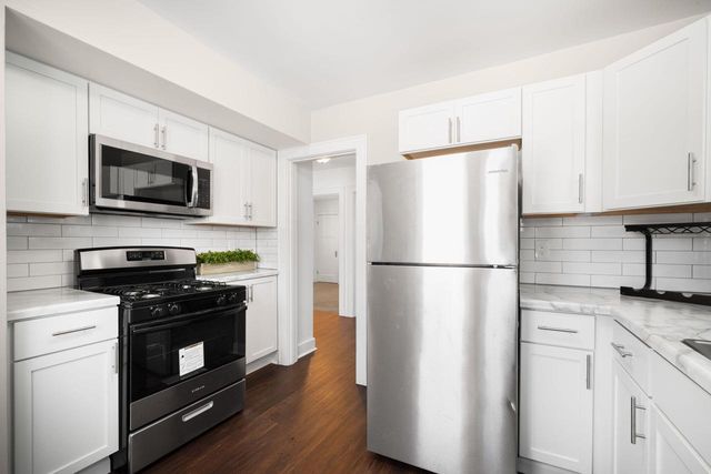 4631 N 37th STREET, Milwaukee, WI 53209