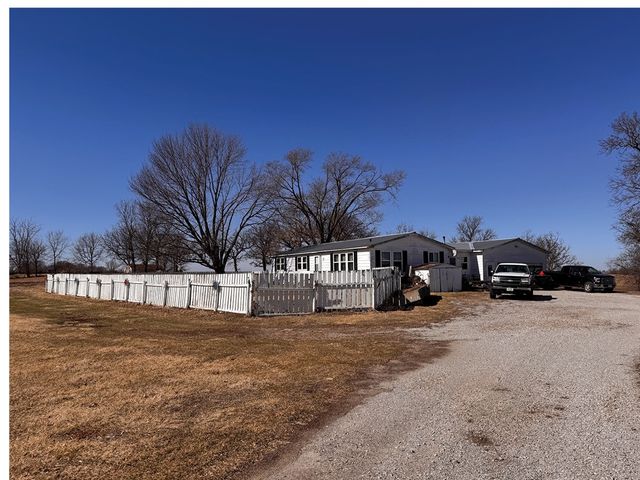 2502 Highway 1 SW, Iowa City, IA 52240