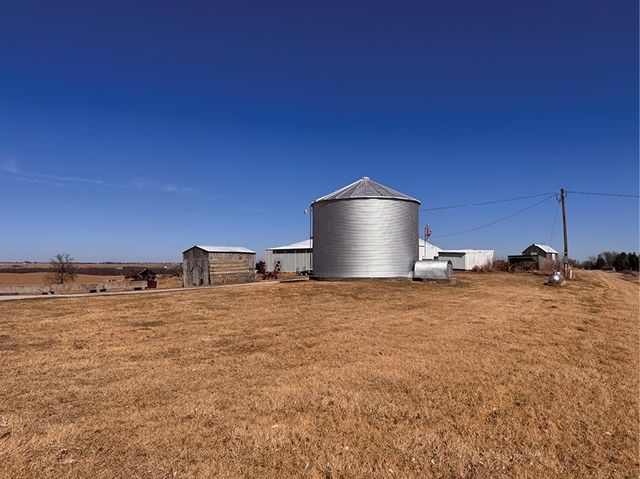 2502 Highway 1 SW, Iowa City, IA 52240
