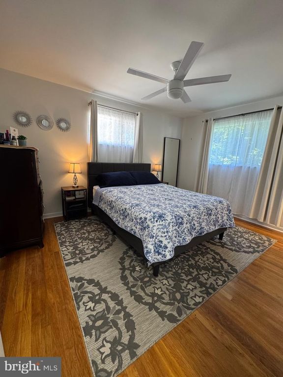 Image 23 of property listing at 13607 GRENOBLE DR, Rockville, MD 20853