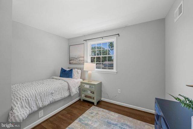 11817 ROSALINDA, Rockville, MD 20854