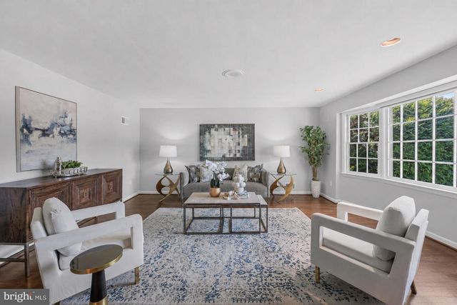 11817 ROSALINDA, Rockville, MD 20854