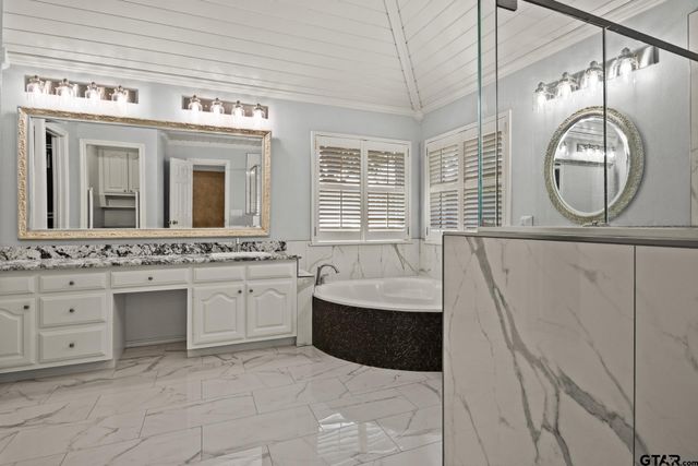 212 Turnberry Cir, Mt Pleasant, TX 75455