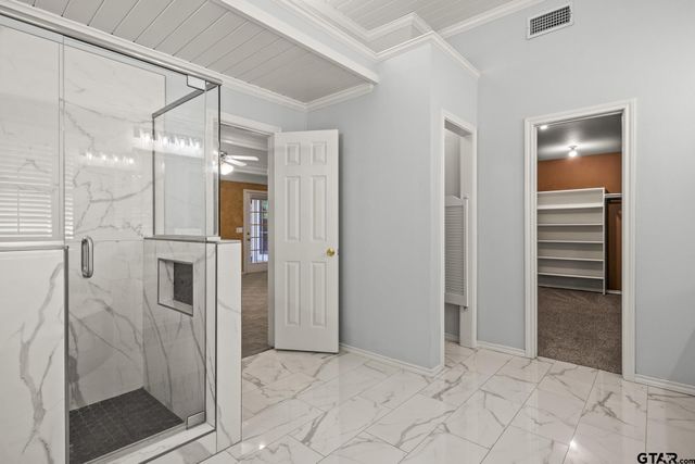 212 Turnberry Cir, Mt Pleasant, TX 75455