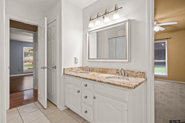 212 Turnberry Cir, Mt Pleasant, TX 75455