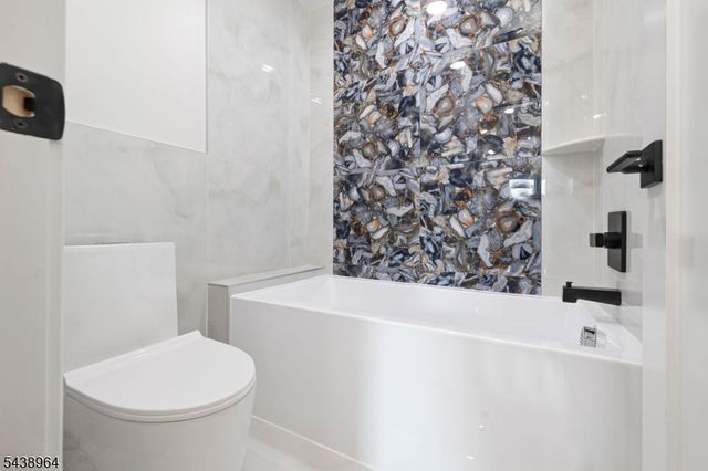 15 Fulton Ave 2, Jersey City, NJ 07305