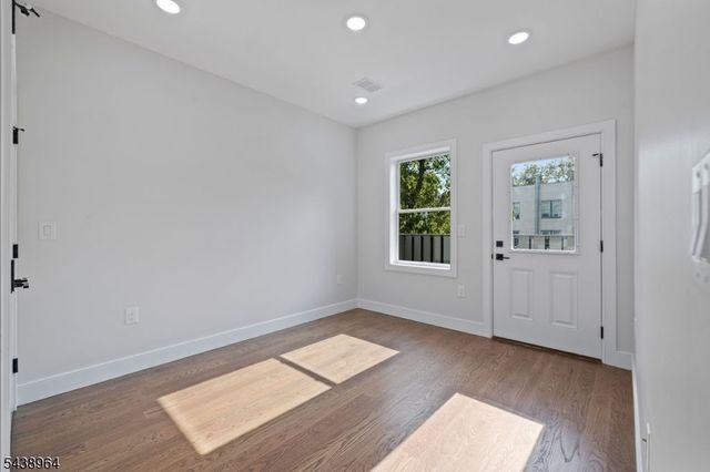 15 Fulton Ave 2, Jersey City, NJ 07305