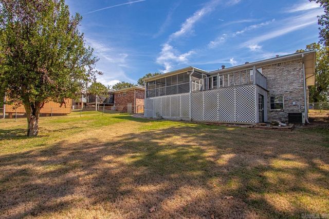 7000 Marguerite Lane, Little Rock, AR 72205