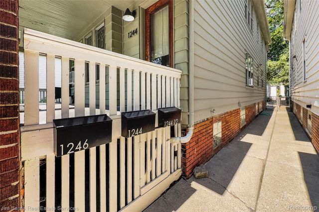 1244 Maryland Street, Grosse Pointe Park, MI 48230