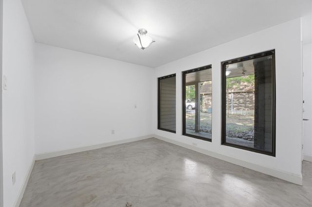 29 S High Oaks Circle, Spring, TX 77380