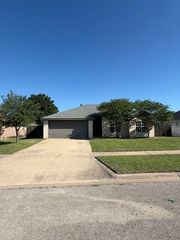 4211 Breckenridge DR, Killeen, TX 76542