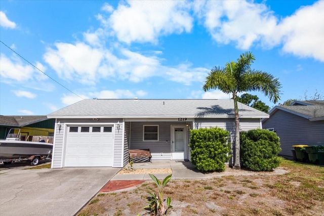 1219 MACKERAL AVENUE, Sarasota, FL 34237