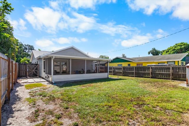 1219 MACKERAL AVENUE, Sarasota, FL 34237