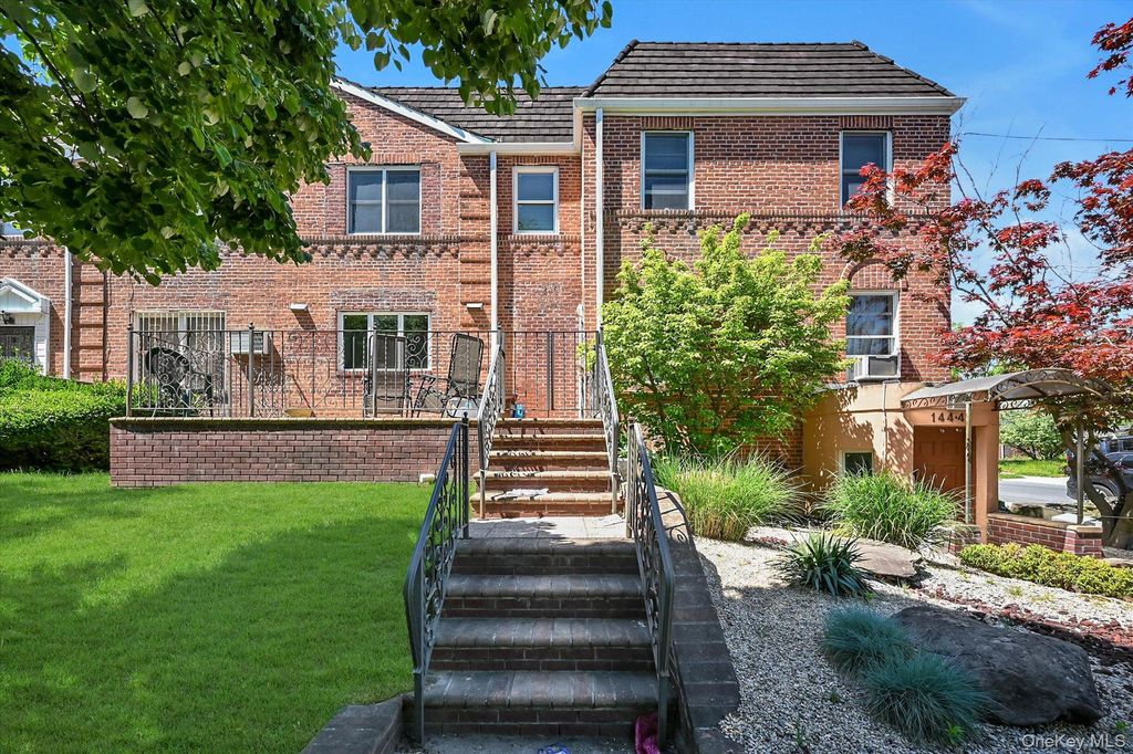 144-49 70th Avenue, Kew Garden Hills, NY 11367 — photo 4